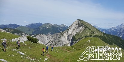 Wanderurlaub - Schuhputzmöglichkeit - Bayerische Voralpen - geführte Gipfelwanderung Kompar - Hotel Achentalerhof