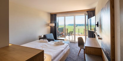 Wanderurlaub - Hotelbar - Biessenhofen (Landkreis Ostallgäu) - Doppelzimmer Weitblick - Das Weitblick Allgäu