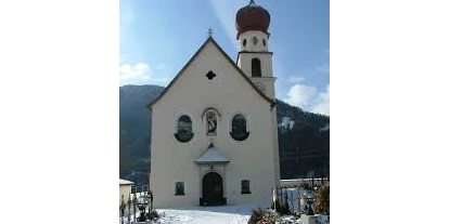 Wanderurlaub - Schwierigkeit Wanderungen: Rot - Fließ - Kirche Jerzens - Pitztal Living