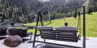 Wanderurlaub - Ausrüstungsverleih: Rucksäcke - Mayrhofen (Mayrhofen) - Ausblick von der Hollywoodschaukel - Hotel Der Rindererhof