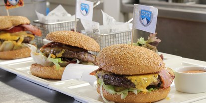Wanderurlaub - Tux - Burger, Schnitzel, Käsespätzle, Kaiserschmarren... Hausmannskost mit einer Prise Zeitgeist - Wedelhütte Hochzillertal