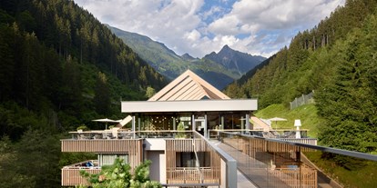 Wanderurlaub - geführte Klettertour - Gerlos - ZillergrundRock Luxury Mountain Resort