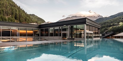 Wanderurlaub - Pools: Sportbecken - Ötztal - die berge lifestyle hotel Sölden
