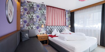 Wanderurlaub - Bettgrößen: King Size Bett - Serfaus - mein romantisches Hotel-Garni Toalstock