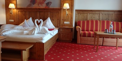 Wanderurlaub - Bettgrößen: King Size Bett - Pettneu am Arlberg - mein romantisches Hotel-Garni Toalstock