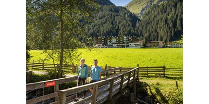 Wanderurlaub - Ausrüstungsverleih: Rucksäcke - Mieders - Das Adler Inn inmitten der Natur - ADLER INN Tyrol Mountain Resort SUPERIOR