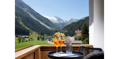 Wanderurlaub - Mountainbikeverleih - Innerschmirn - Traumhafter Panoramablick aus alles Zimmern und Suiten im Adler Inn - ADLER INN Tyrol Mountain Resort SUPERIOR