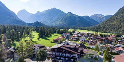 Wanderurlaub - Bettgrößen: Doppelbett - Hall in Tirol - direkt am Beginn in den Alpenpark Karwendel - Hotel Karlwirt - Alpine Wellness am Achensee