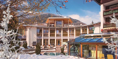 Wanderurlaub - Hotelbar - Vordernöring - Ortners Eschenhof - Alpine Slowness