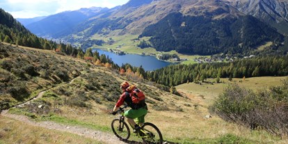 Wanderurlaub - Pauschalen für Wanderer - St. Moritz - Biketour Eldorado Davos-Klosters - Aparthotel Muchetta