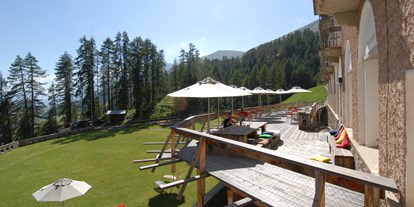Wanderurlaub - Bergsee - Graubünden - Die wunderschöne Sonnenterasse - Hotel Castell