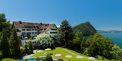 Wanderurlaub - Pools: Außenpool beheizt - Vitznau - See- und Seminarhotel FloraAlpina