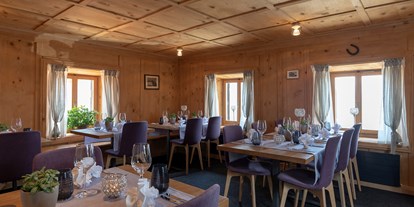 Wanderurlaub - Wäschetrockner - Davos Wiesen - Unser Bündner Stübli für kulinarische Höhenflüge im Berghotel Tgantieni - Berghotel Tgantieni