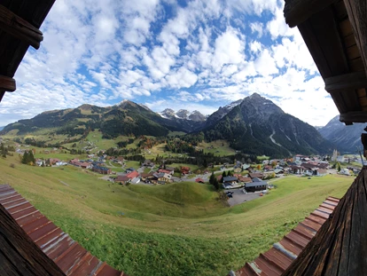 Wanderurlaub - Schuhputzmöglichkeit - Faschina - Hotel Alpenstüble