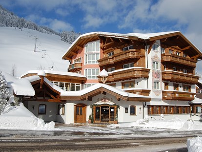 Wanderurlaub - Hotel-Schwerpunkt: Wandern & Wellness - Damüls - Hotel Alpenstüble