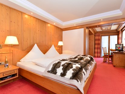 Wanderurlaub - Bettgrößen: Doppelbett - Mittelberg (Mittelberg) - Hotel Alpenstüble