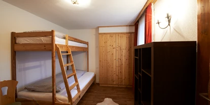 Wanderurlaub - Bettgrößen: Twin Bett - Naters - Panorama Suite - Kinderzimmer - Hotel Bristol*** Saas-Fee
