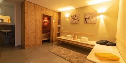 Wanderurlaub - persönliche Tourenberatung - Graubünden - Saunabereich - Hotel Ucliva