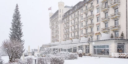 Wanderurlaub - Hotel-Schwerpunkt: Wandern & Wellness - Zwischenflüh - Gstaad Palace Outdoor View Winter - Gstaad Palace