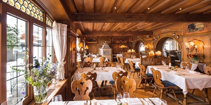 Wanderurlaub - geführte Touren - Bayerische Voralpen - Das Restaurant Alte Stube ist unser a la carte Restaurant. Hier sind auch nicht Hausgäste herzlich willkommen. Bei schönem Wetter empfangen wir Sie auf unserer Gartenterrasse.  - Parkhotel Wallgau