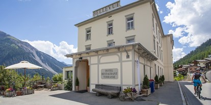 Wanderurlaub - Parkplatz: gebührenpflichtig beim Hotel - St. Moritz - Boutique Hotel Bellevue Wiesen