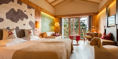 Wanderurlaub - geführte Touren - Dolomiten - "Zirm" Zimmer mit Balkon  -  Hotel Emmy-five elements