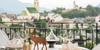 Wanderurlaub - Trockenraum - Trentino-Südtirol - Terrasse -  Hotel Emmy-five elements