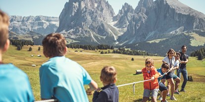 Wanderurlaub - Umgebungsschwerpunkt: Berg - Wolkenstein-Gröden - Cavallino Bianco Family Spa Grand Hotel