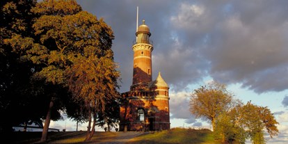 Wanderurlaub - Frühaufsteher-Frühstück - Kiel (Kreisfreie Stadt Kiel, Kreis Rendsburg-Eckernförde) - Leuchtturm Holtenau - Ringhotel Birke