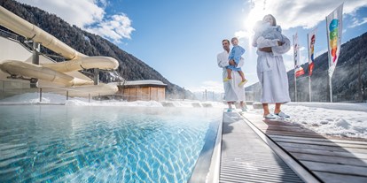 Wanderurlaub - Pools: Infinity Pool - Gais (Trentino-Südtirol) - Familienhotel Huber