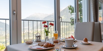 Wanderurlaub - Verpflegung: Frühstück - Saltaus bei Meran - Speißesaal - Hotel Meinhardt