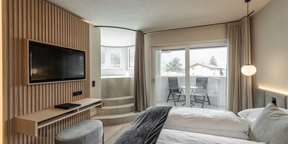Wanderurlaub - Algund - Zimmer mit Whirlpool - Hotel Paradies Family & Spa