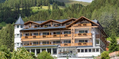 Wanderurlaub - geführte Touren - Dolomiten - Hotel Royal - Außenansicht - Hotel Royal ***S