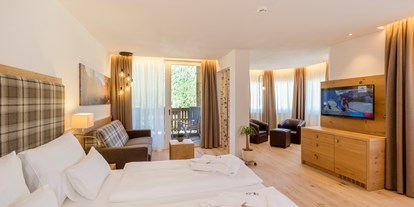 Wanderurlaub - Bettgrößen: Doppelbett - Niederdorf (Trentino-Südtirol) - Turmzimmer deluxe - Hotel Royal ***S