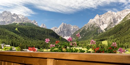 Wanderurlaub - geführte Touren - Dolomiten - Aussicht vom Zimmer - Hotel Royal ***S