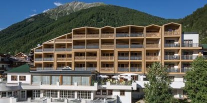 Wanderurlaub - Massagen - Dolomiten - Falkensteiner Hotel & Spa Falkensteinerhof