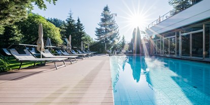 Wanderurlaub - Pools: Schwimmteich - Südtirol - Hotel Lanerhof