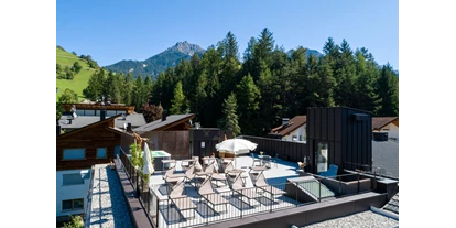 Wanderurlaub - Themenwanderung - Colfosco - Hotel Mirabel