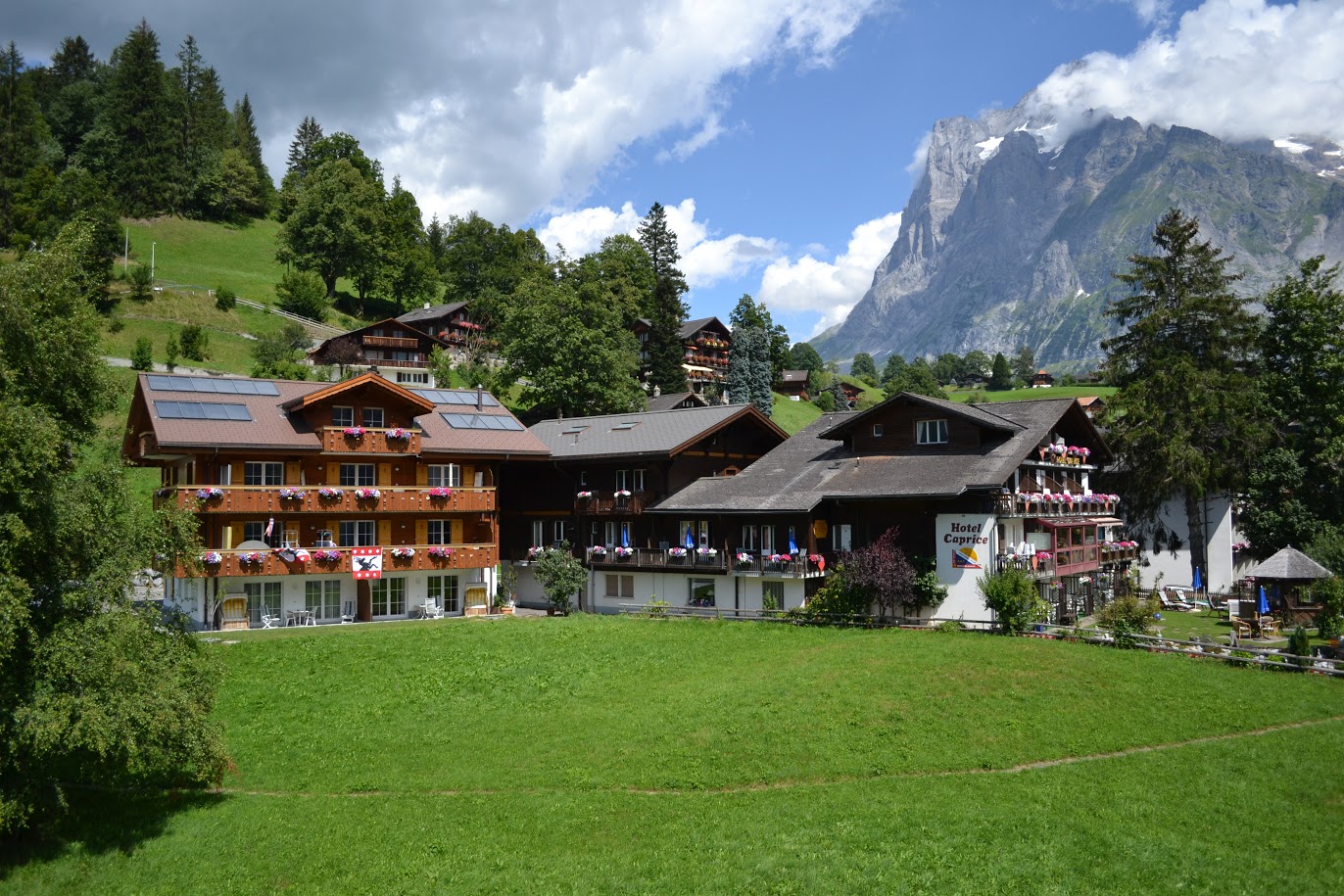 Wanderhotel - Hotel Caprice Grindelwald - Aussenansicht - Hotel Caprice
