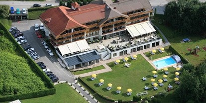 Wanderurlaub - Sauna - Bodensdorf (Steindorf am Ossiacher See) - Hotelansicht - Dei Hotel Schönblick am Wörthersee