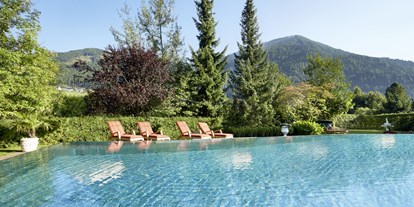 Wanderurlaub - Whirlpool - Kärnten - Relaxen am Außenpool - DAS RONACHER Therme & Spa Resort