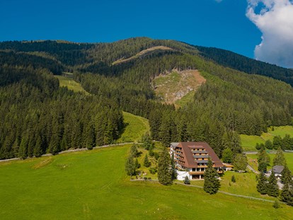 Wanderurlaub - Umgebungsschwerpunkt: am Land - Döbriach - Einzigartige Alleinlage
©️ Fotoatelier Wolkersdorfer - Hotel St. Oswald