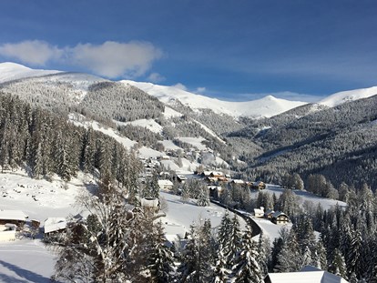 Wanderurlaub - geführte Touren - Klamberg - Ausblick im Winter - Hotel St. Oswald