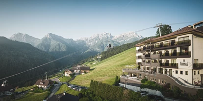 Wanderurlaub - Touren: Bergtour - Colfosco - Kronplatz Resort Hotel Kristall