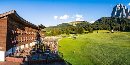 Wanderurlaub - Garten - Badia - Monte Pana Dolomites Hotel