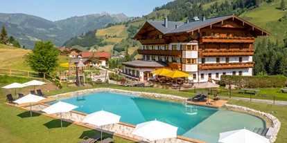 Wanderurlaub - Touren: Mehrtagestour - Fröstlberg - Hotel Lammwirt Großarl - Außenansicht Sommer - Hotel Lammwirt