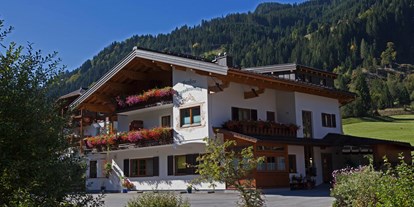 Wanderurlaub - Preisniveau: günstig - Bad Gastein - Hausfoto - Hotel Ennskraxblick