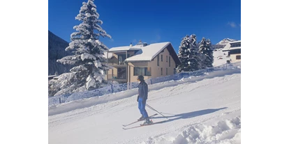 Wanderurlaub - Wanderschuhe: 2 Wanderschuhe - Colfosco -    neue  Villa David  ***   new 2022  luxury  &  living
Ski  in  Ski  out  - Villa David