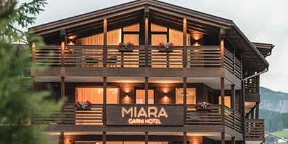 Wanderurlaub - Kolfuschg von Corvara - Das Garni Hotel Miara im neuem Kleid - Garni Hotel Apartments Miara