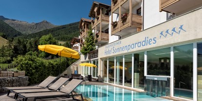 Wanderurlaub - Wandertaxi - Reischach (Trentino-Südtirol) - Hotel Aussenansicht - Falkensteiner Hotel & Spa Sonnenparadies